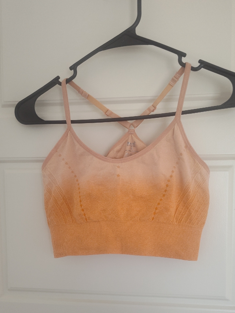 Seamless Ombre Peach Sports Bralette with Adjustable Straps